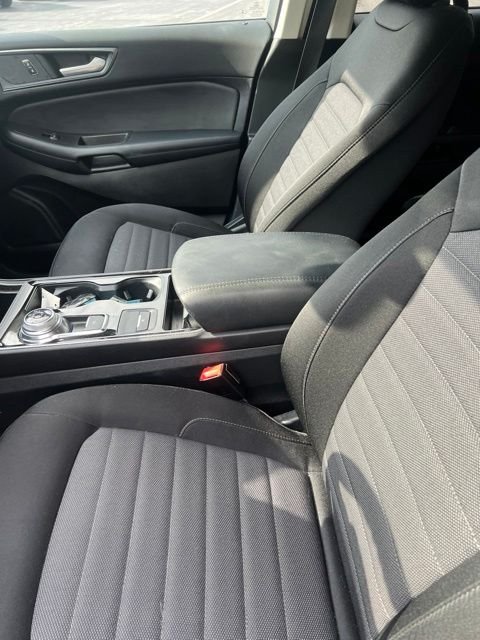 Used 2020 Silver Metallic Ford SE image 13