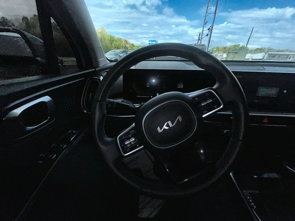 Used 2025 Gray Kia S image 22