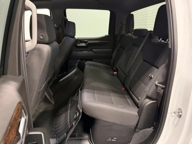 Used 2023 White GMC Elevation image 30