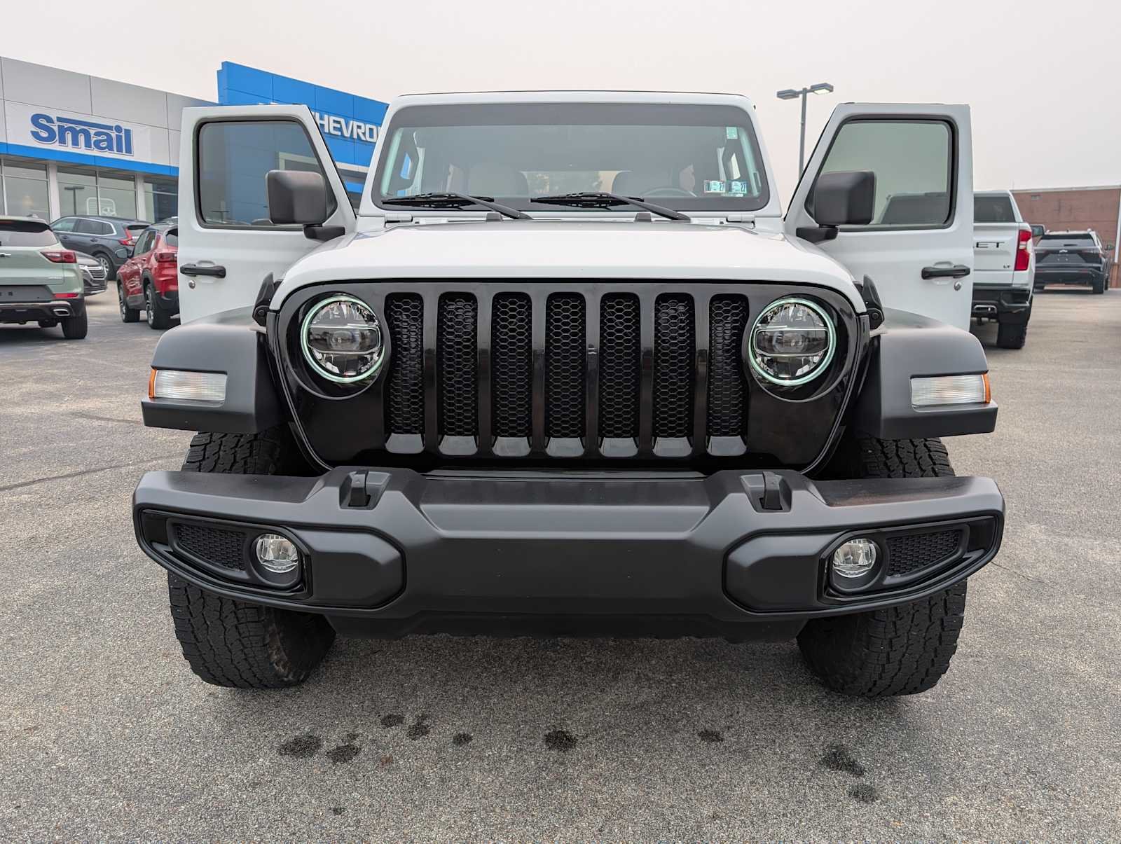 Used 2022 Bright White Clearcoat Jeep Unlimited Willys image 15