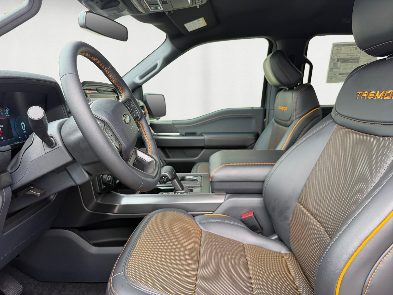 New 2026 Carbonized Gray Metallic Ford Tremor image 10