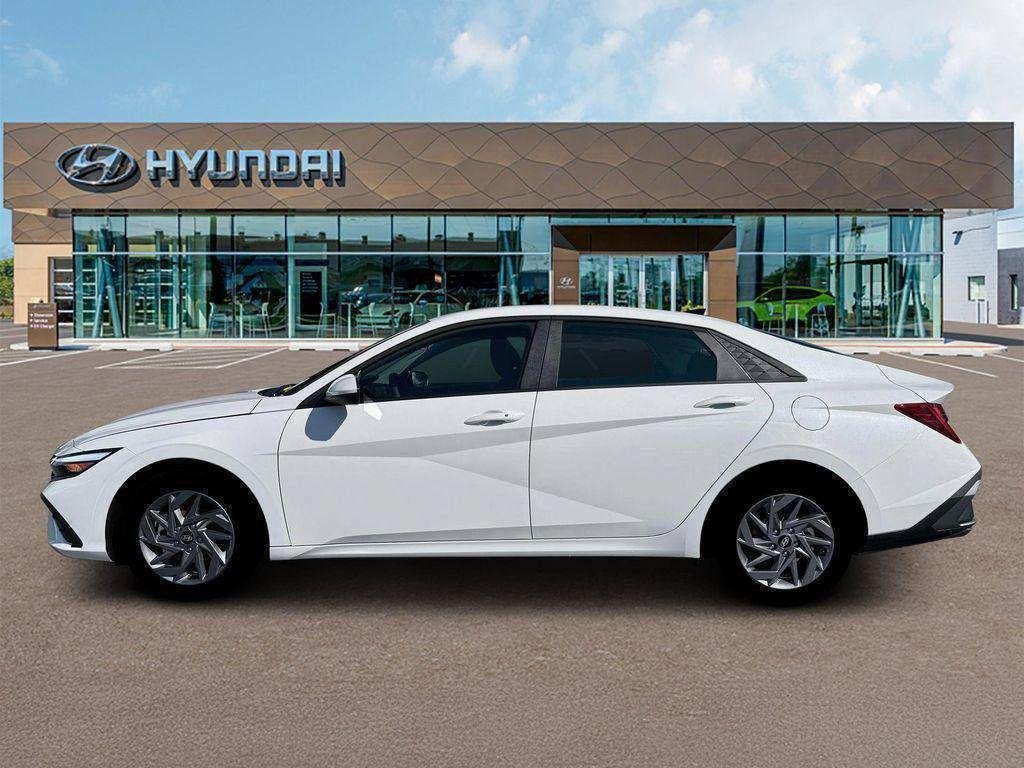 New 2026 White Hyundai Blue image 3