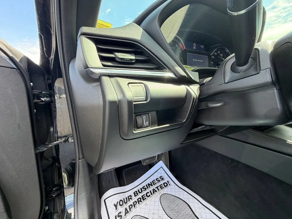 Used 2020 BLACK RAVEN Cadillac Premium Luxury image 22