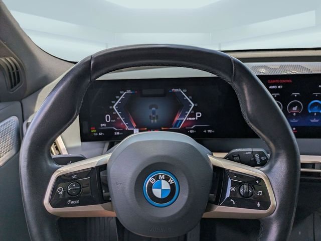 Used 2023 Gray BMW M60 image 32