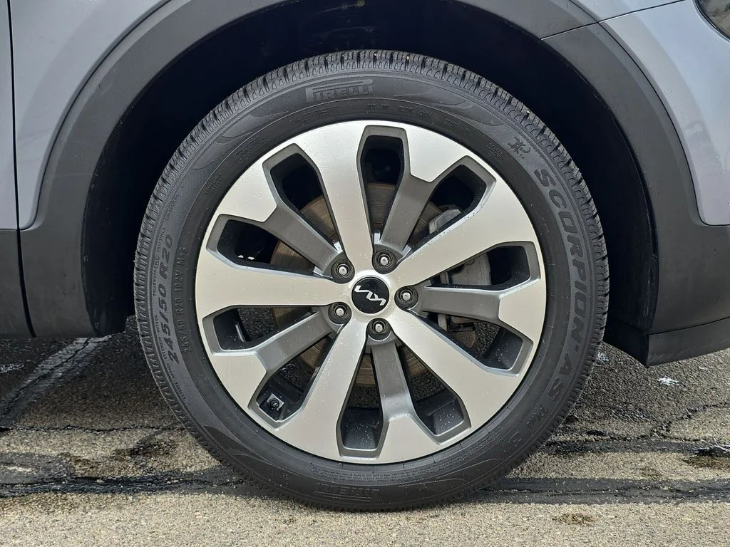 Used 2022 Silver Kia EX image 41