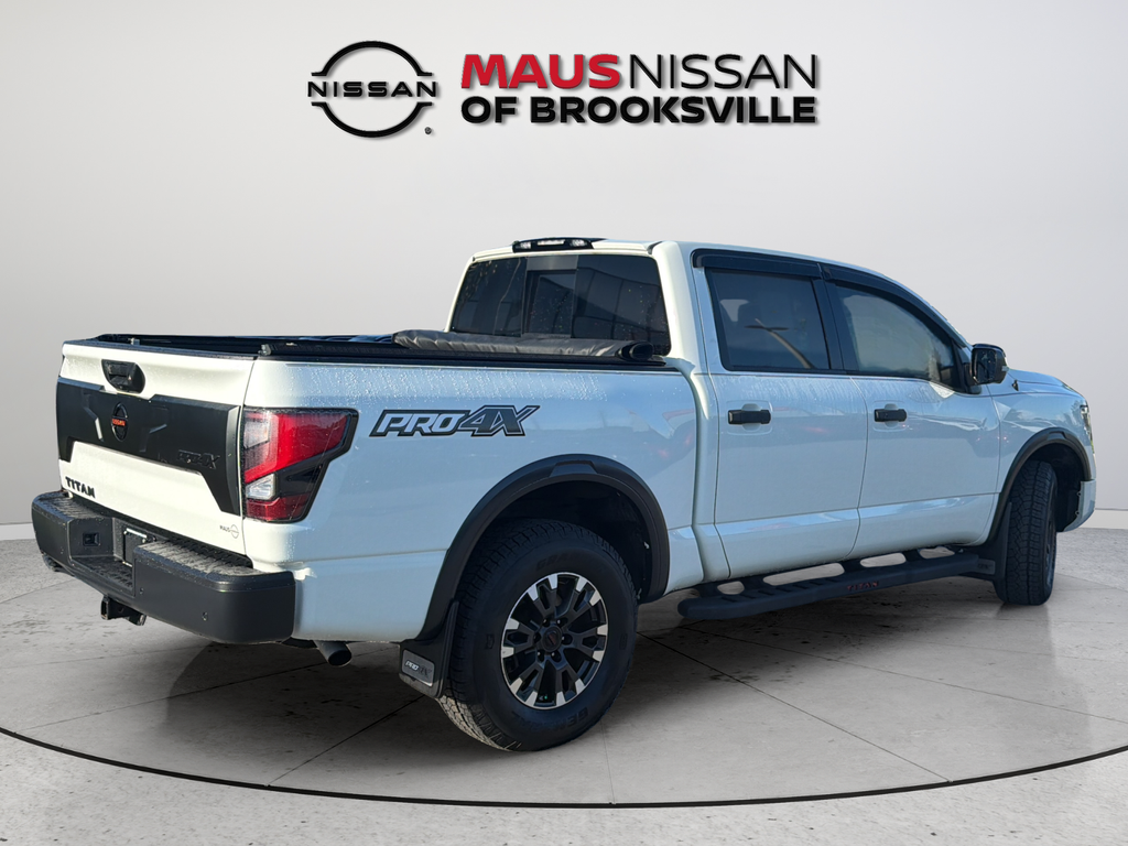 Used 2021 White Nissan PRO-4X image 12