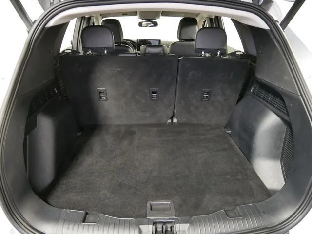 Used 2025  Ford Platinum image 12