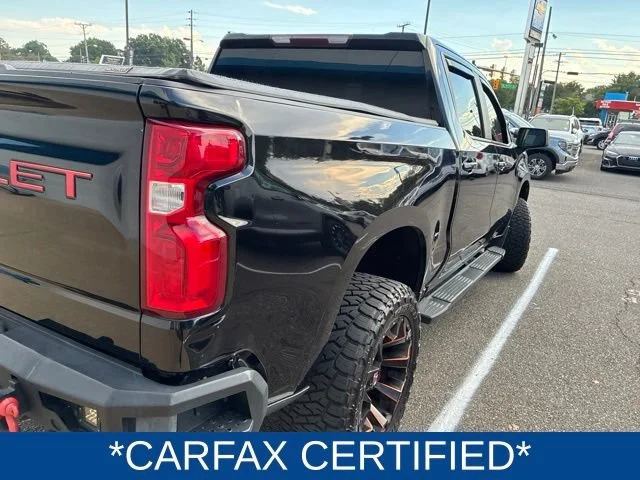 Used 2022 MOSAIC BLACK METALLIC Chevrolet RST image 5