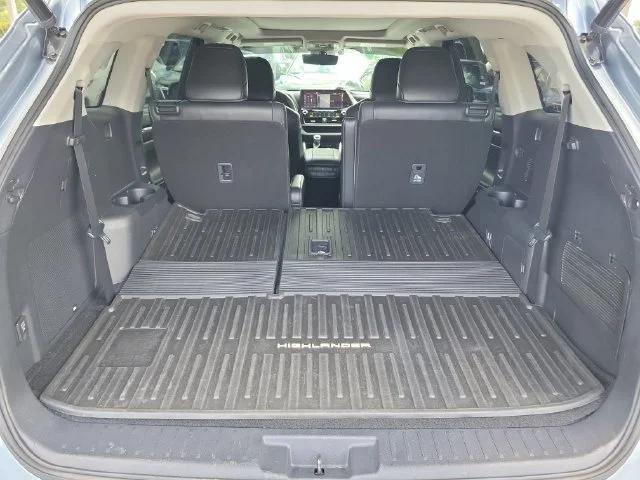 2021 Toyota Highlander Platinum - Photo 11