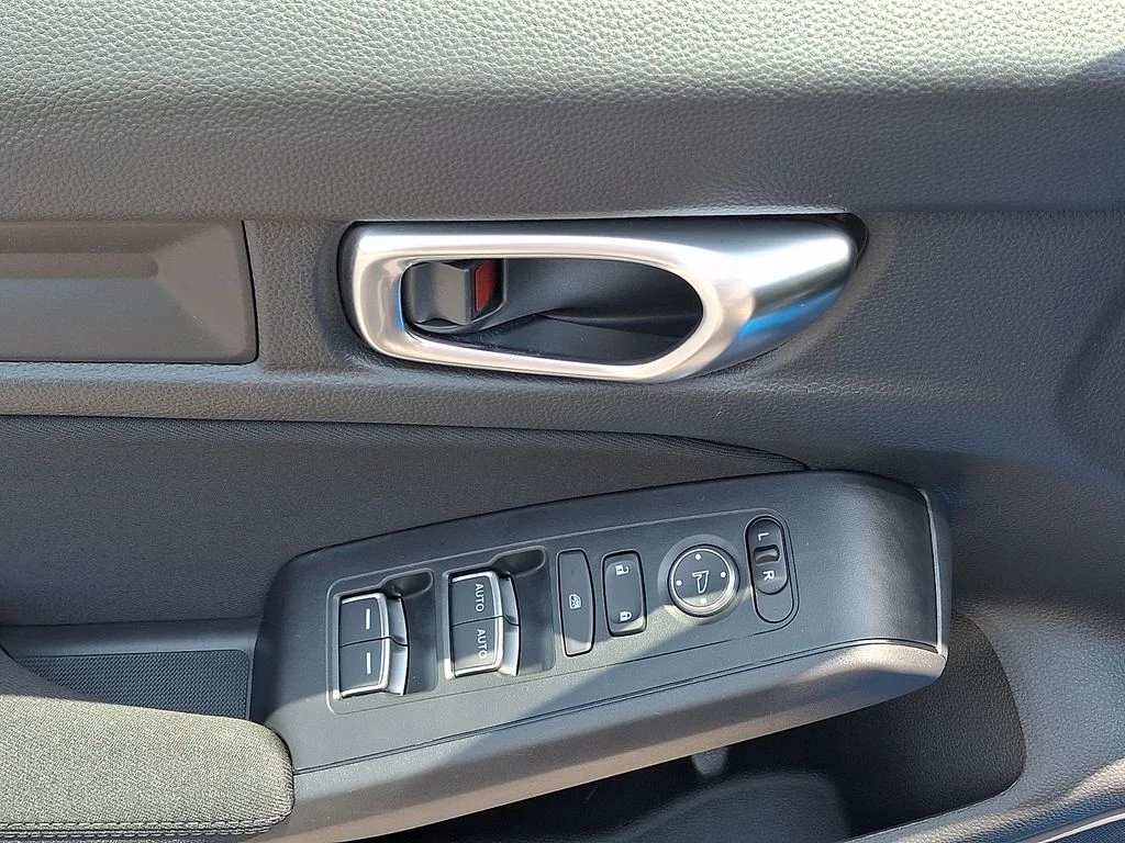 2026 Honda Civic Hatchback Sport - Photo 12