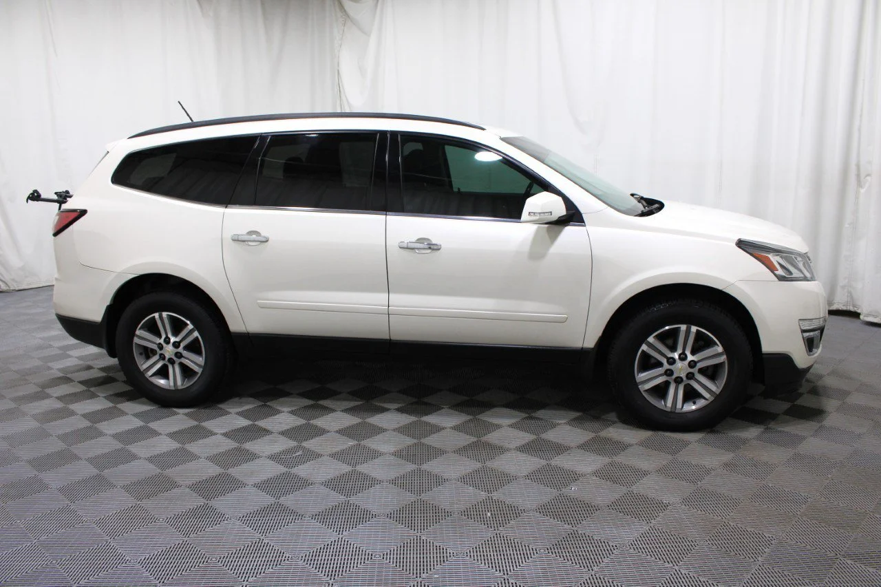 2015 Chevrolet Traverse 1LT - Photo 25