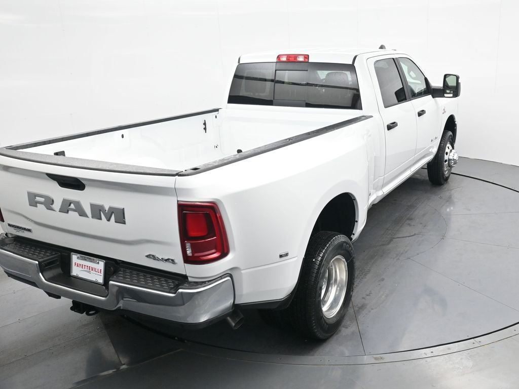 New 2026 Bright White Clear-Coat Exterior Paint RAM Big Horn image 26