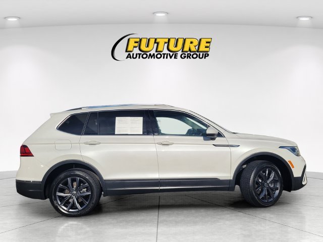 Used 2023 White Volkswagen 2.0T SE image 3