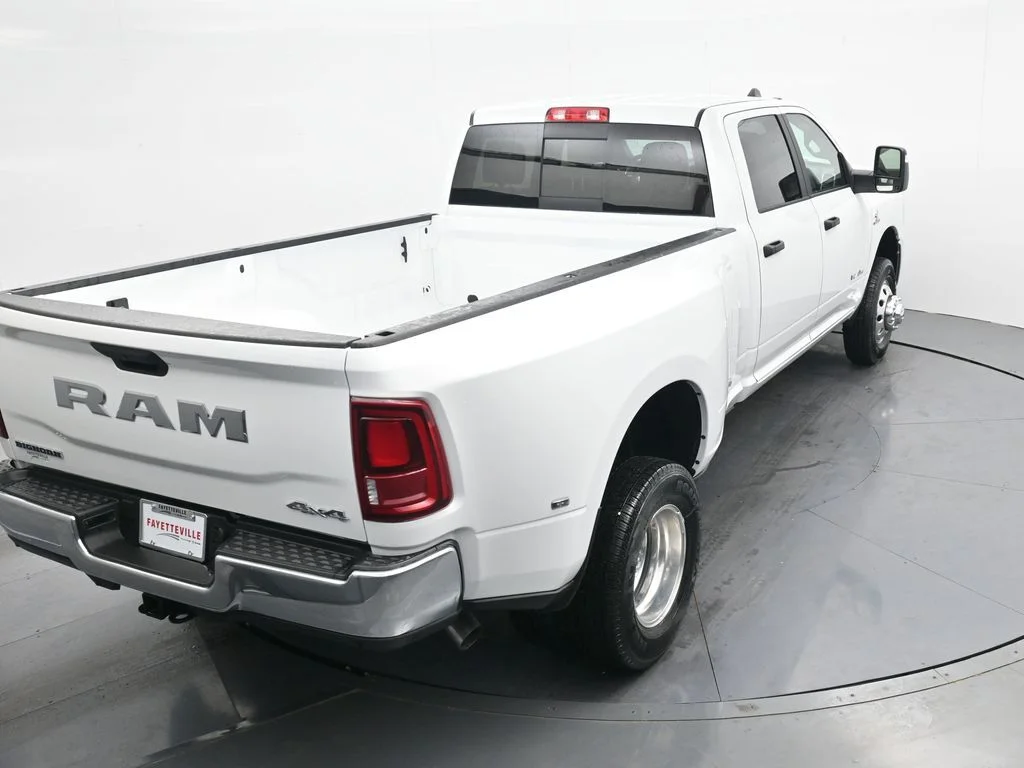 New 2026 Bright White Clear-Coat Exterior Paint RAM Big Horn image 26