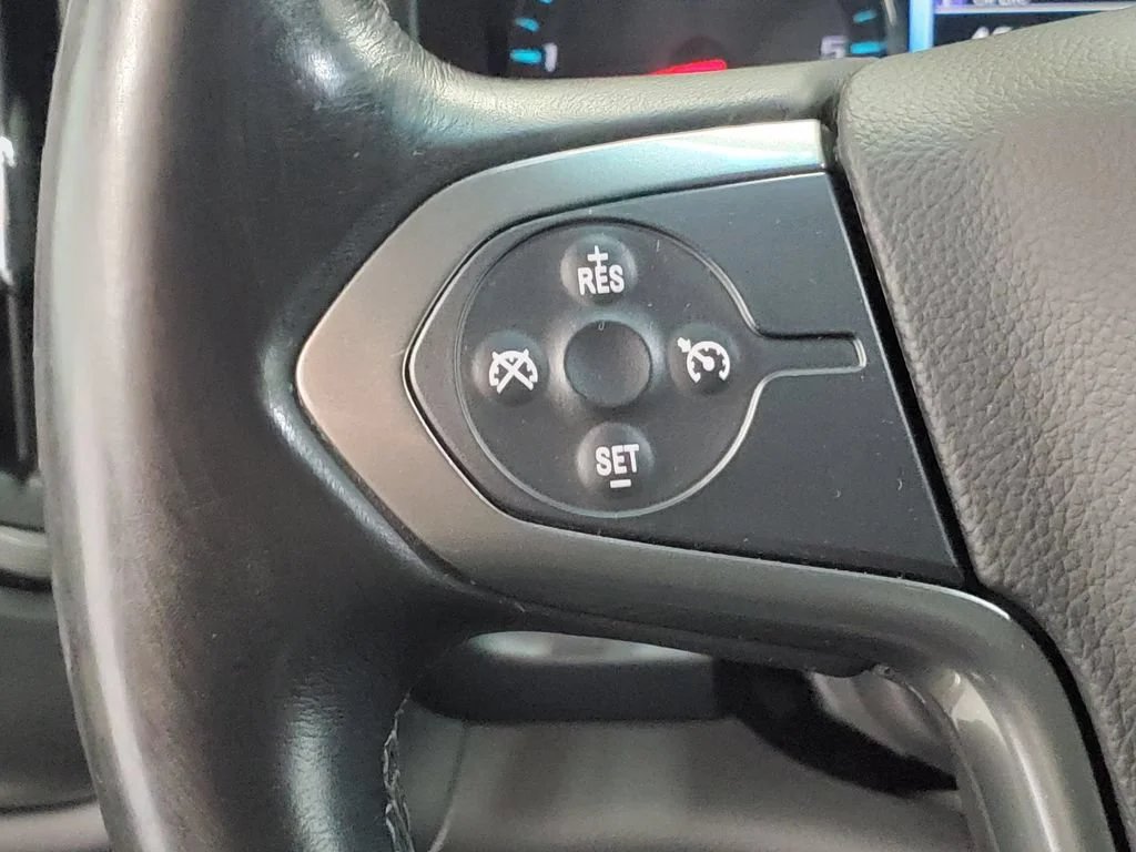 Used 2016 TUNGSTEN METALLIC Chevrolet LT image 9