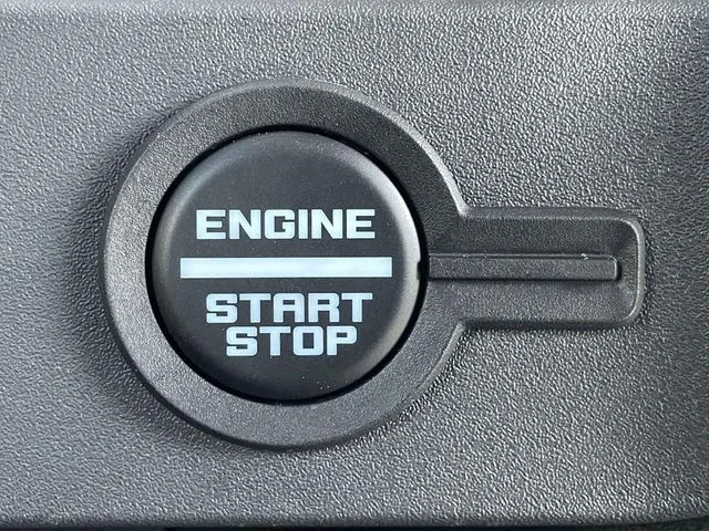 New 2026 Avalanche Gray Ford Big Bend® image 25