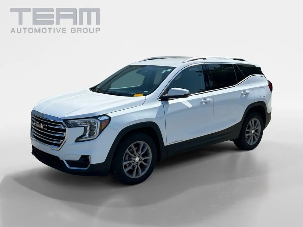 Used 2024 Summit White GMC SLT image 3