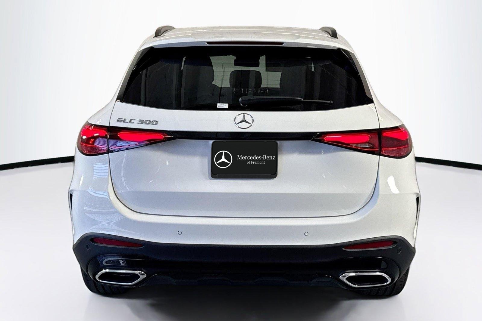 New 2026 Polar White Mercedes-Benz GLC 300 image 6