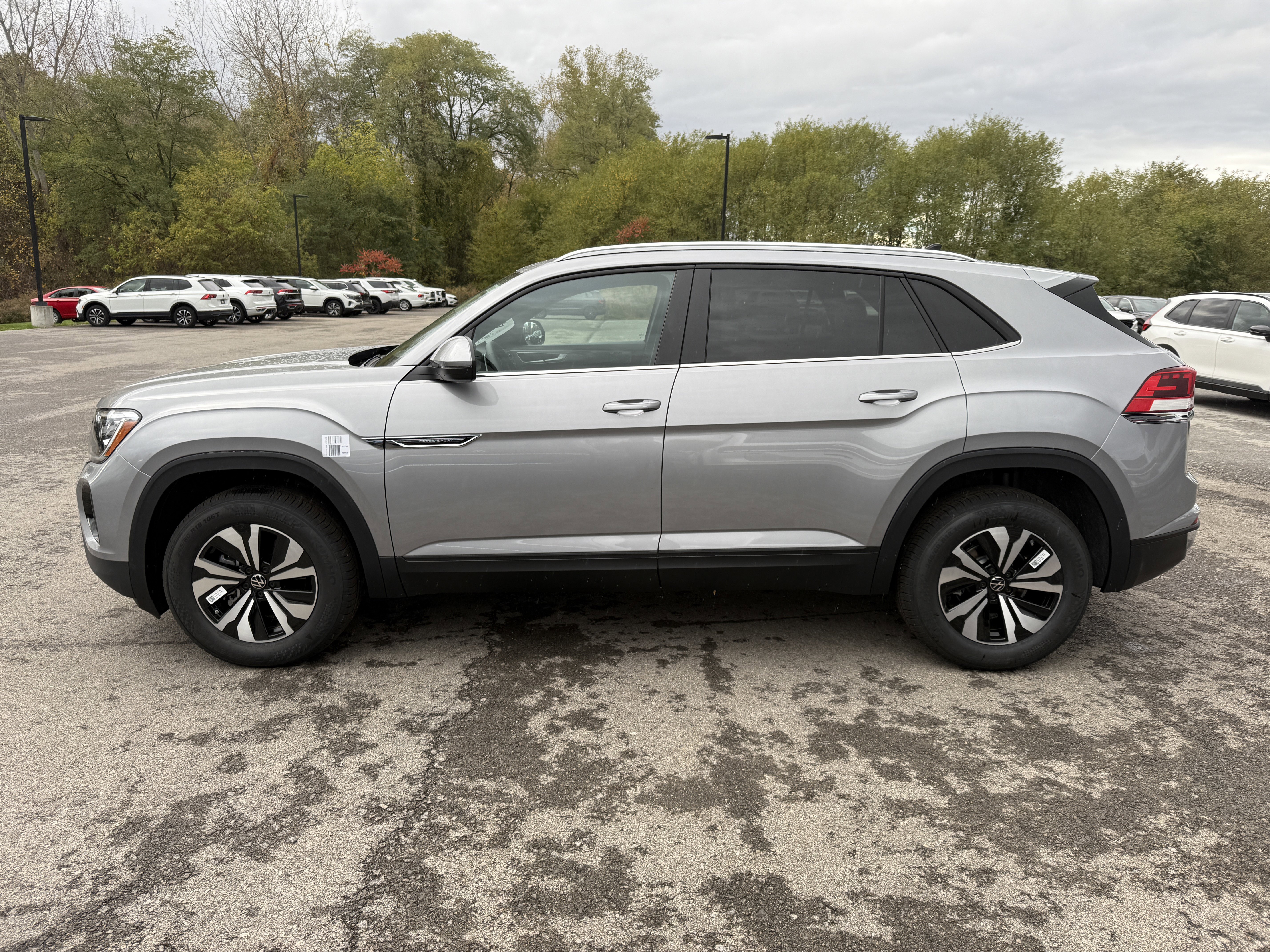 2026 Volkswagen Atlas Cross Sport SE - Photo 8