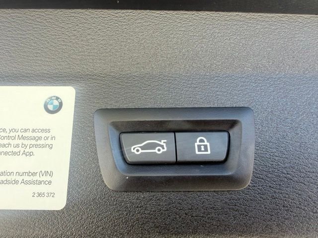 Used 2018 Green BMW xDrive28i image 36