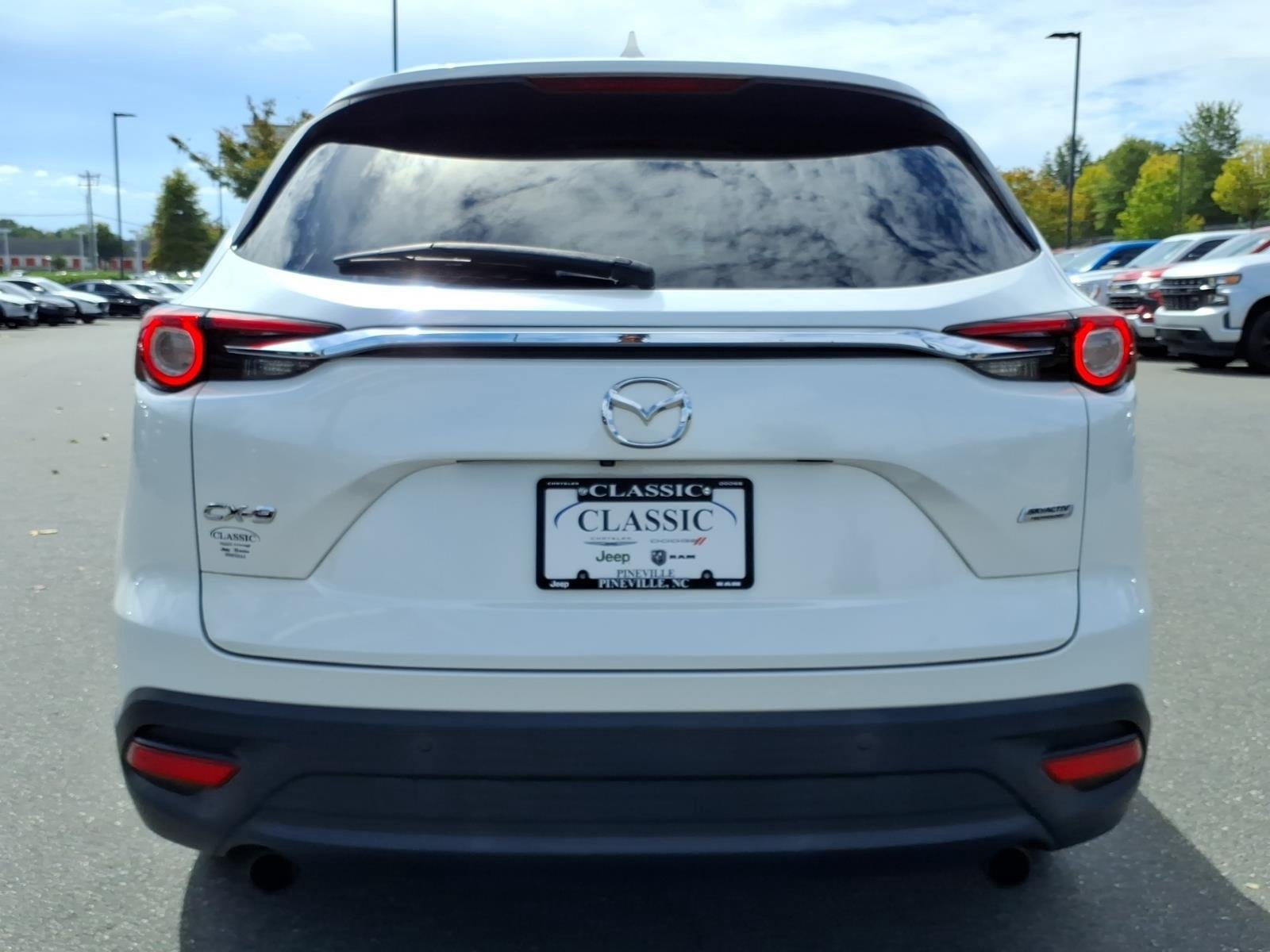Used 2019 Snowflake White Pearl Mica Mazda Touring image 18