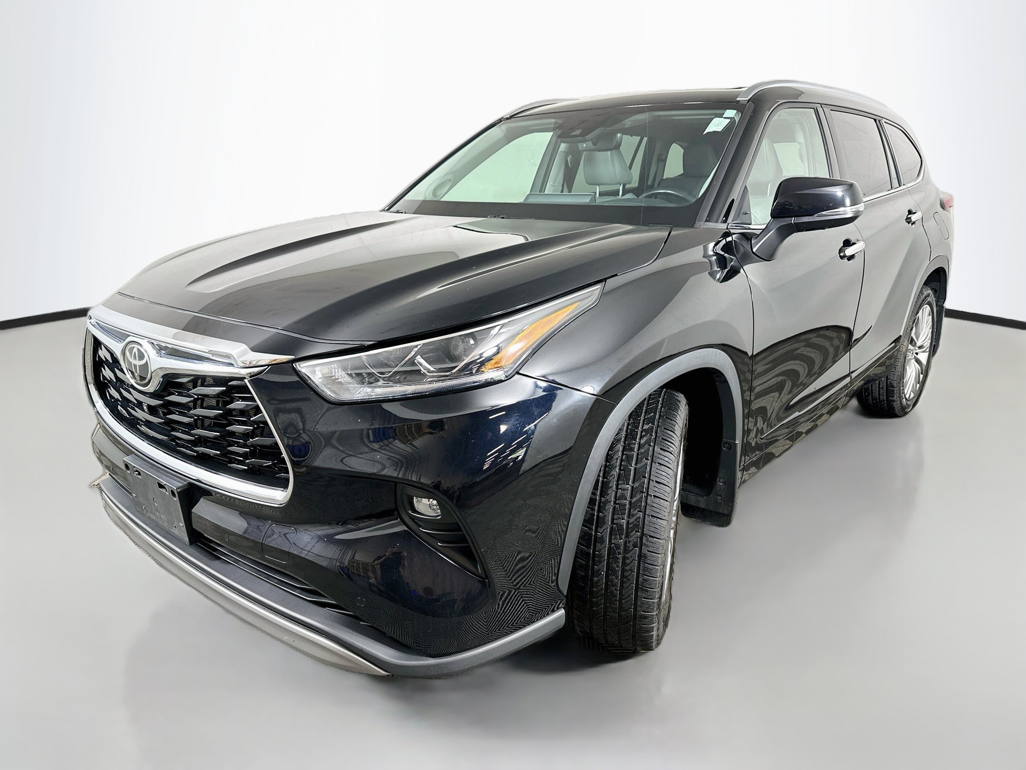 Used 2022 Midnight Black Metallic Toyota Platinum image 3