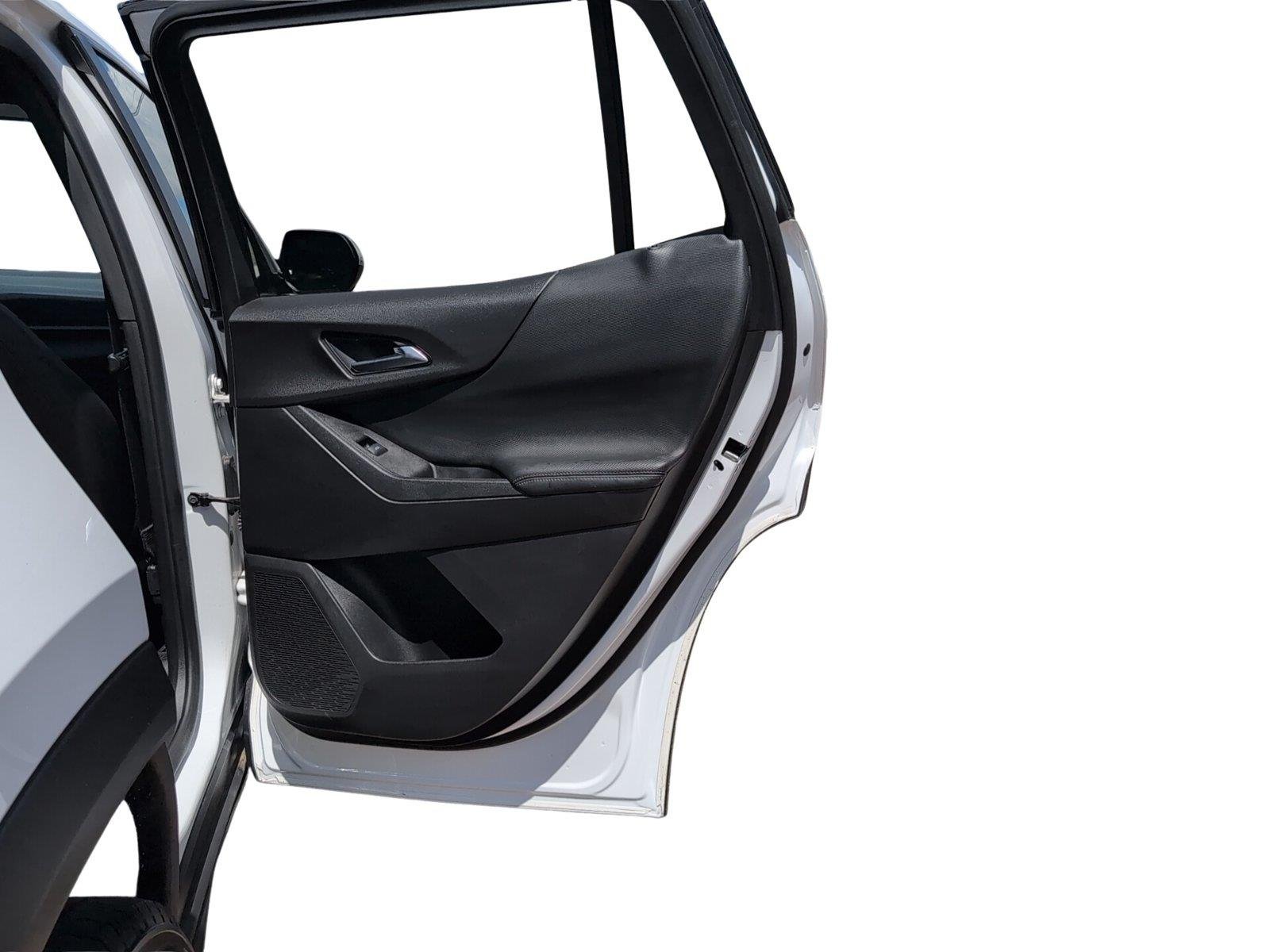 Used 2025 Summit White Chevrolet LT image 19