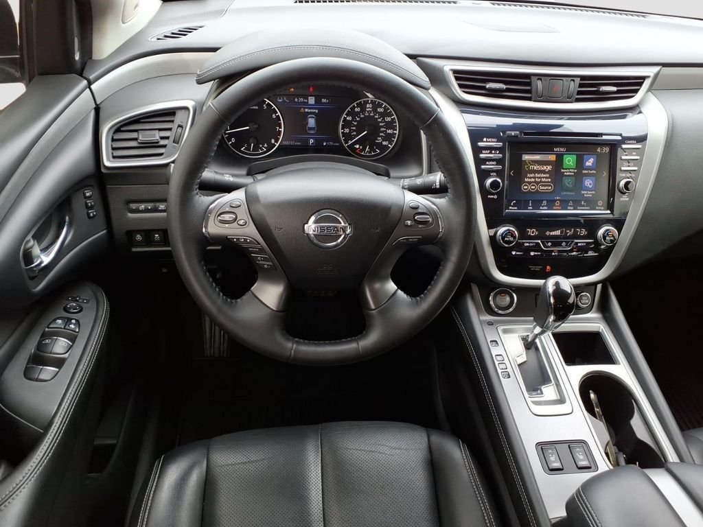 Used 2020 Black Nissan SL image 9
