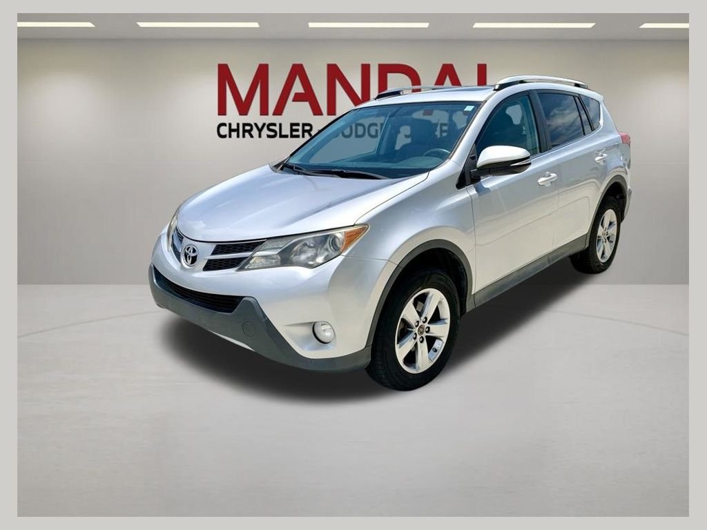 2015 Toyota RAV4 XLE's photo