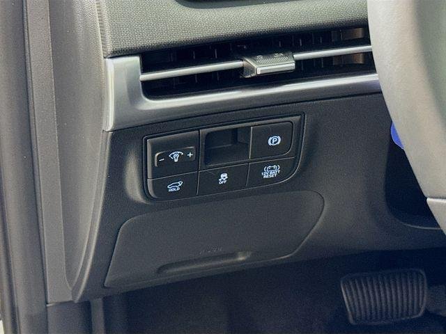 New 2026 White Hyundai SEL Convenience image 14