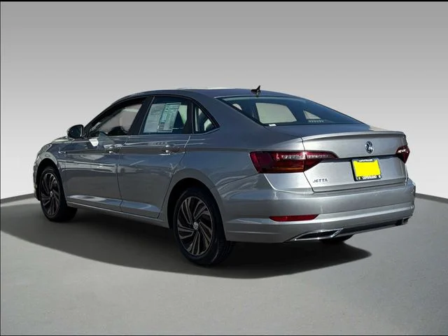 Used 2019 Gray Volkswagen SEL Premium image 4