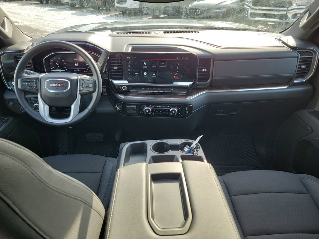 2024 GMC Sierra 1500 SLE - Photo 11