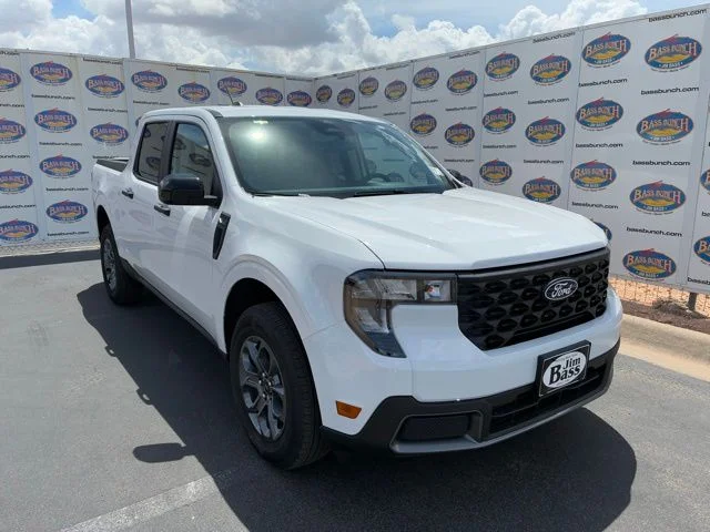 New 2026 Oxford White Ford XLT image 2