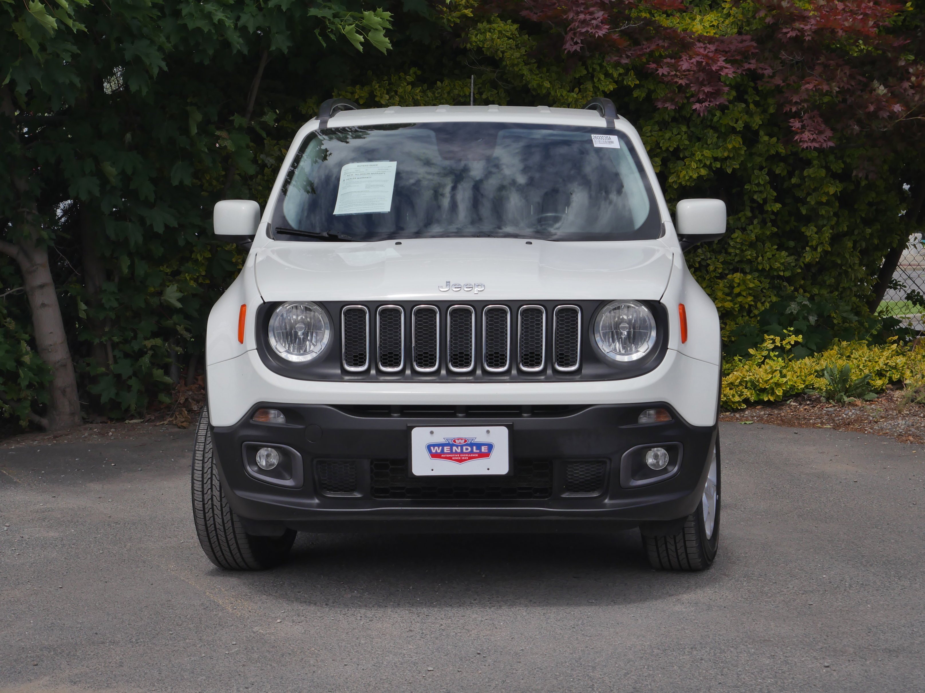 Used 2017 Alpine White Jeep Latitude image 30