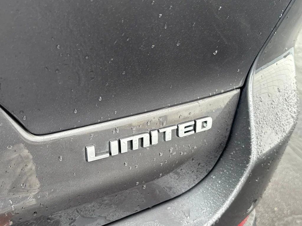 Used 2024 Gray Jeep Limited image 40