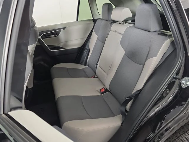 Used 2022 Midnight Black Metallic Toyota XLE image 26