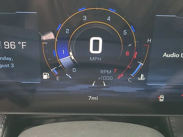New 2027 Summit White Chevrolet LT image 24