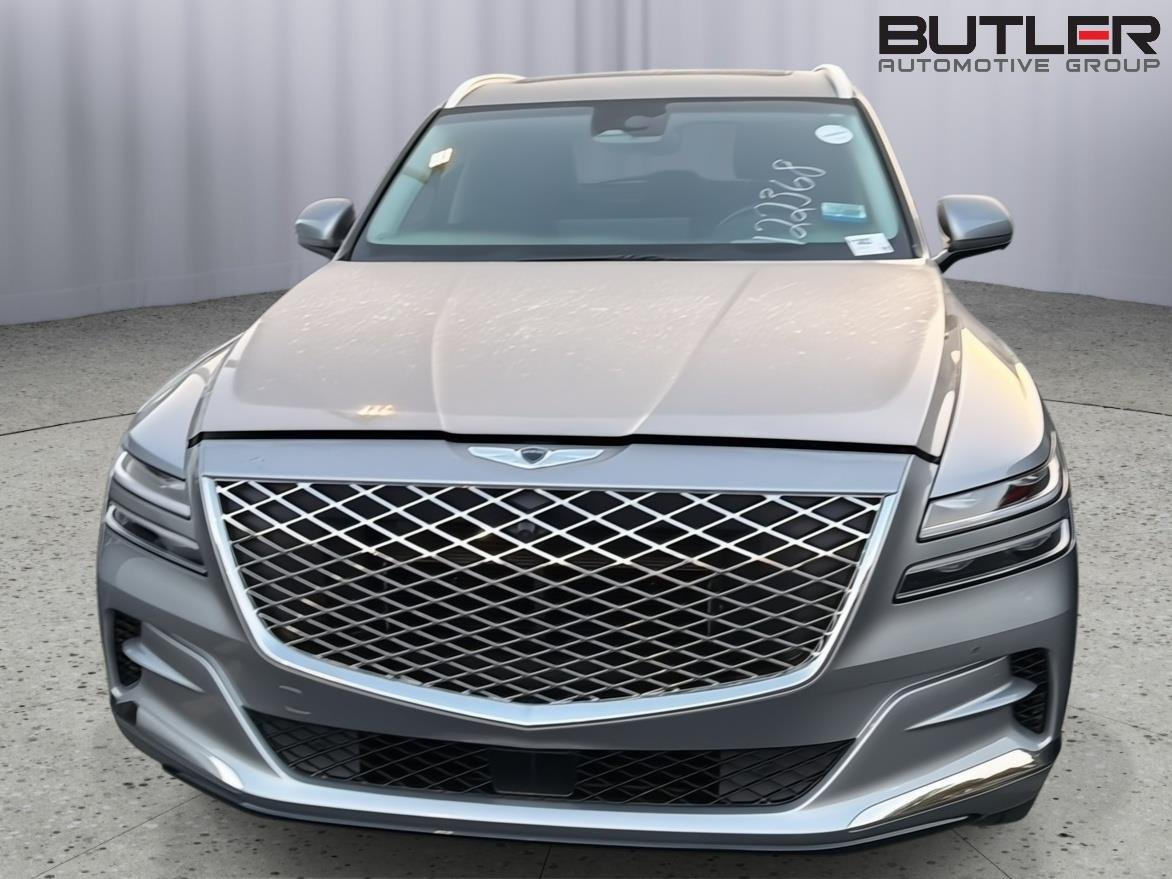Used 2023 Savile Silver Genesis 3.5T AWD image 4