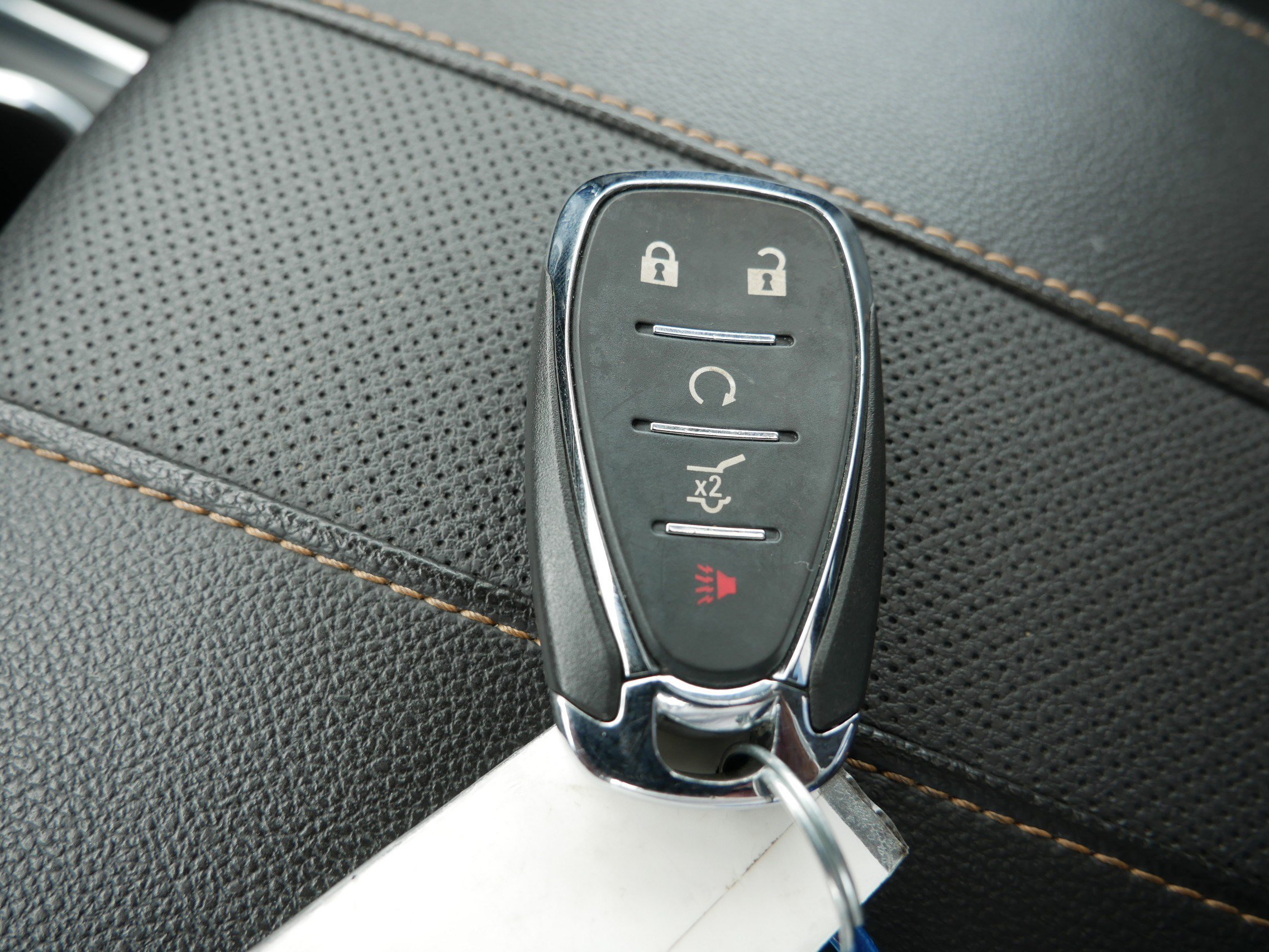 Used 2018 Black Currant Metallic Chevrolet Premier image 35