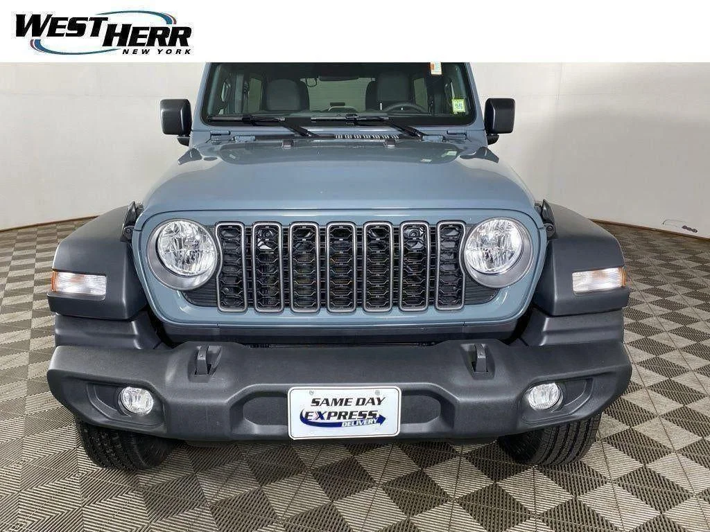 Used 2026 Anvil Clearcoat Jeep Sport S image 21