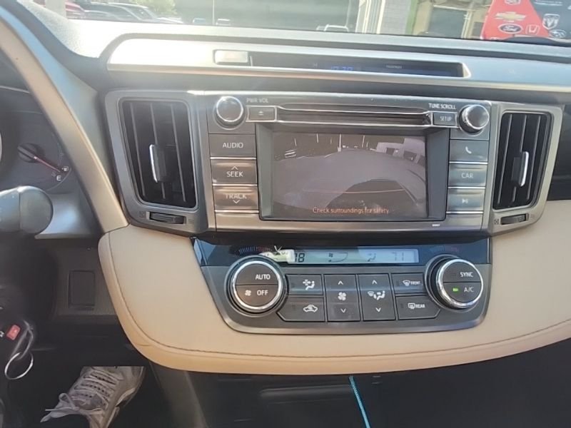 Used 2013 Blue Toyota XLE image 10