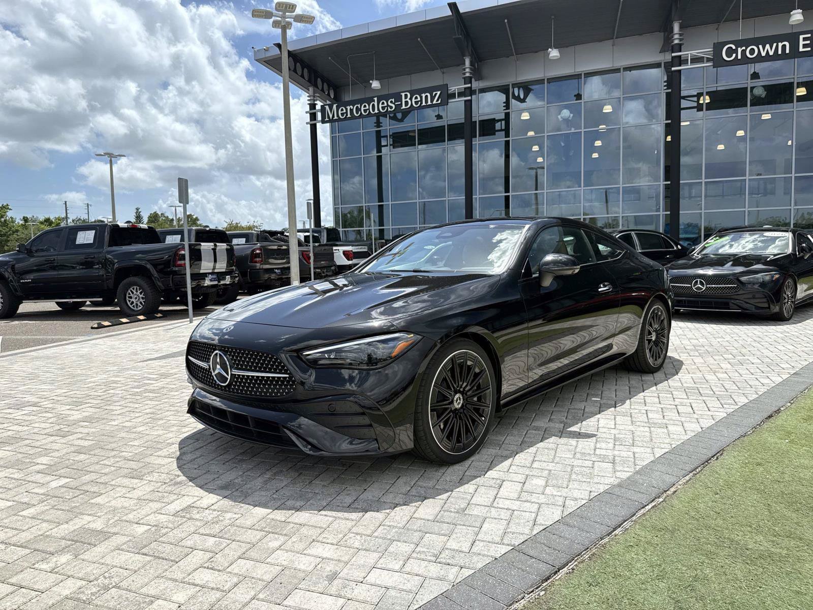 New 2026 Obsidian Black Metallic Mercedes-Benz 450 4MATIC® Coupe image 2