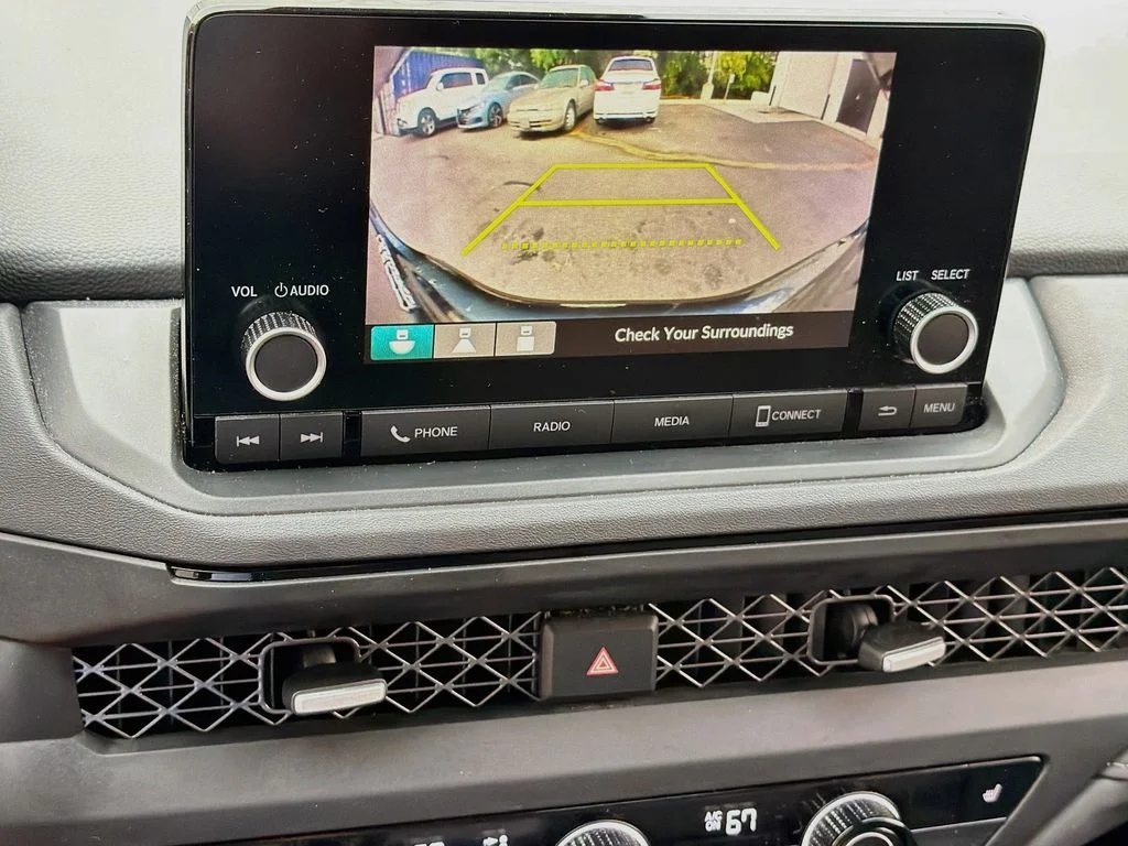 Used 2023  Honda EX image 12
