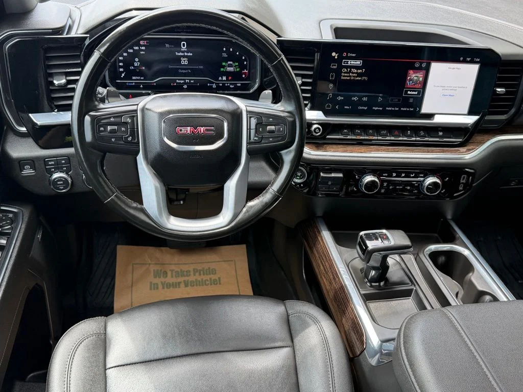 Used 2024 Gray GMC Elevation image 15