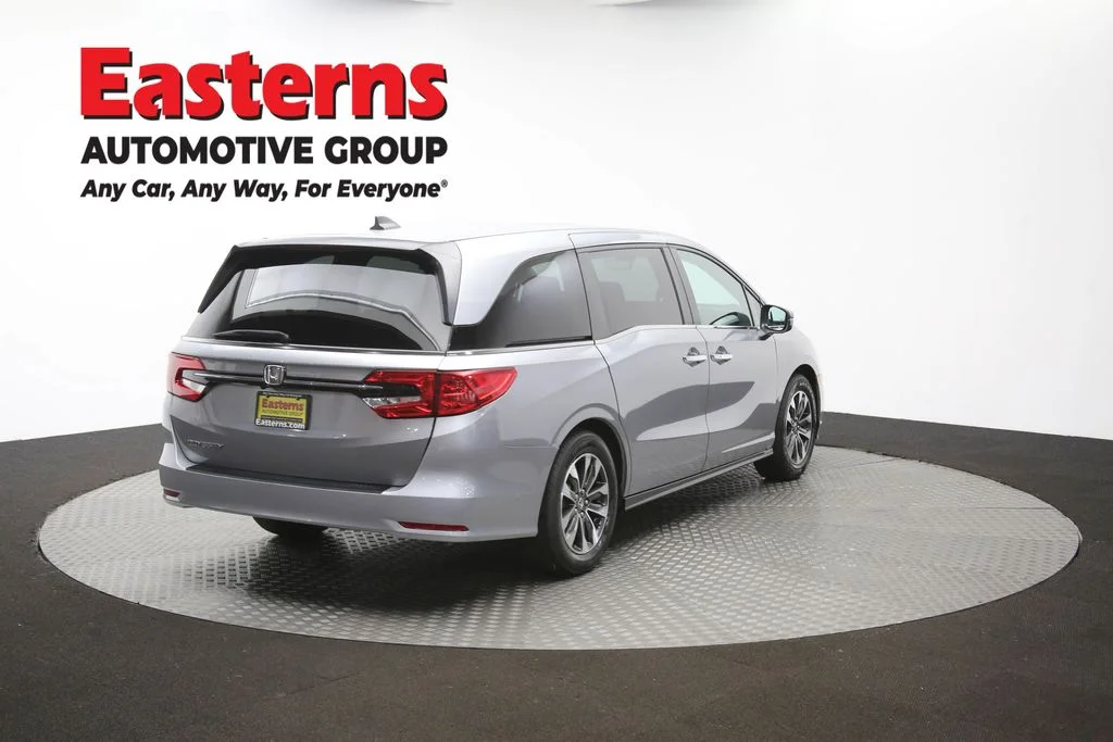Used 2023 Silver Honda EX-L image 38