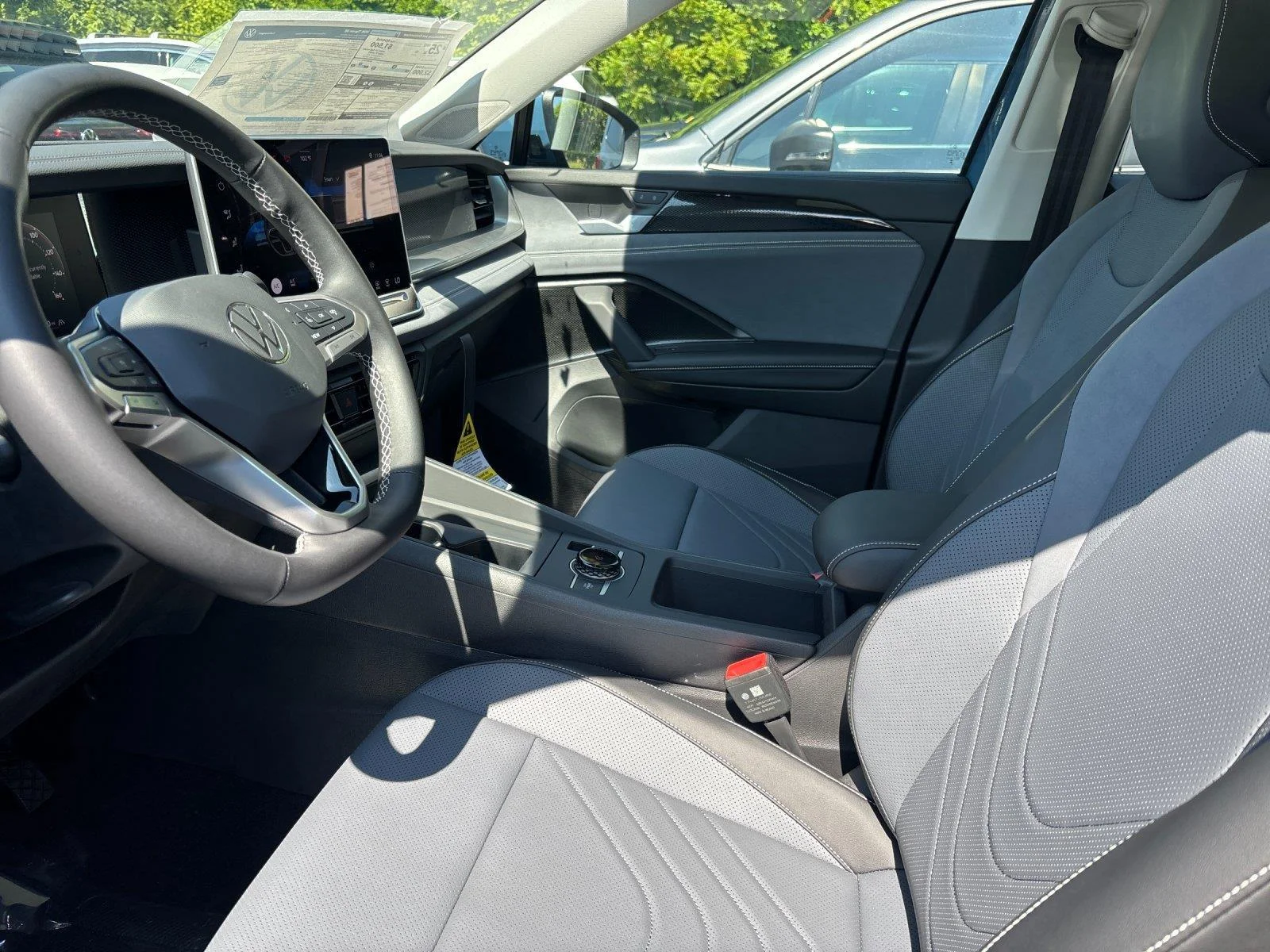 New 2026  Volkswagen SE image 15