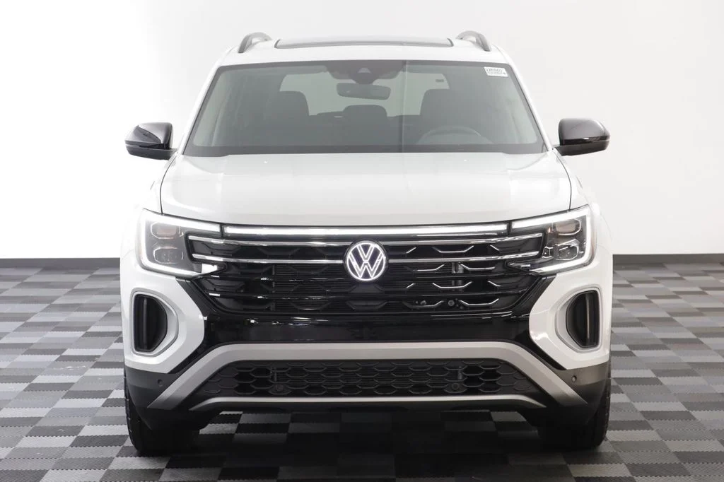 New 2026 Opal White Volkswagen 2.0T Peak Edition image 23