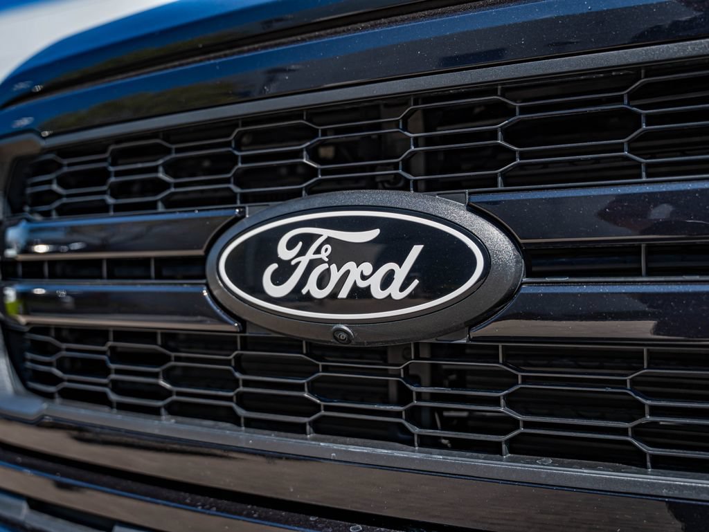 Used 2024 Agate Black Metallic Ford Lariat image 13