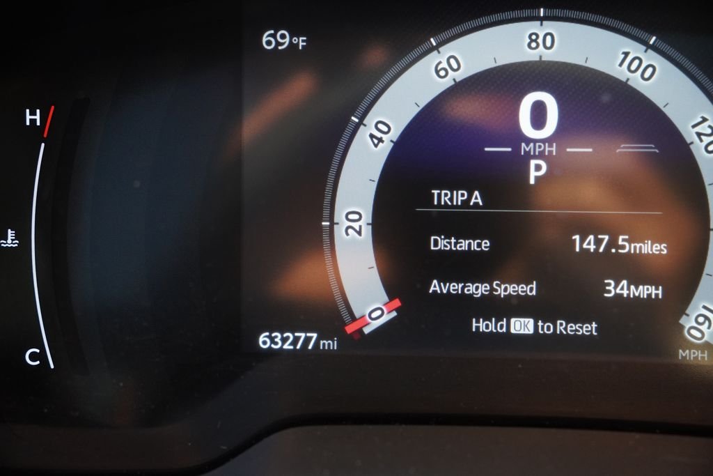 Used 2024 Sonic Silver Toyota XLE image 8