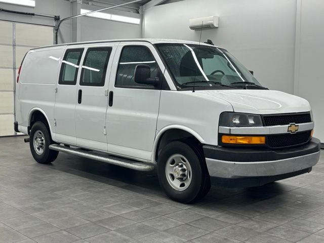 2024 Chevrolet Express 2500 Work Van HD's photo